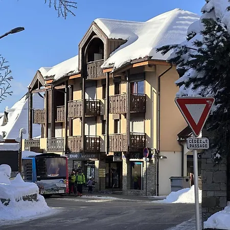Appartement Mezzanine 5 Pers, Pied Des Commerces, 450m Des Pistes Arâches